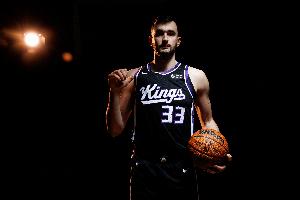 卡拉班：愿做球队战术枢纽 做好细节助队赢球